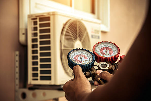 Professional Furnace Repair technician working in Ennis, TX